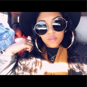 Meet your Posher, Shavon